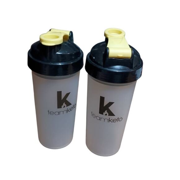 TeamKeto Premium Plastic Shaker Bottles Tumblers With Loop Top 28oz Set Of 2 - Picture 2 of 5